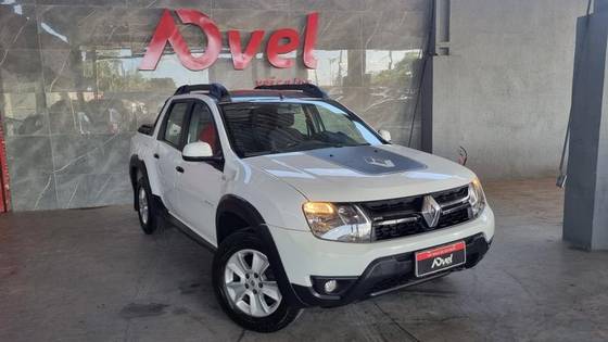 RENAULT DUSTER OROCH 1.6 16V SCE FLEX EXPRESS MANUAL RENAULT DUSTER OROCH 1.6 16V SCE FLEX EXPRESS MANUAL